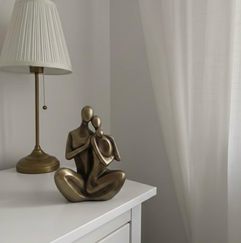 Abstracta Familia Abrazada Urbana Prisma