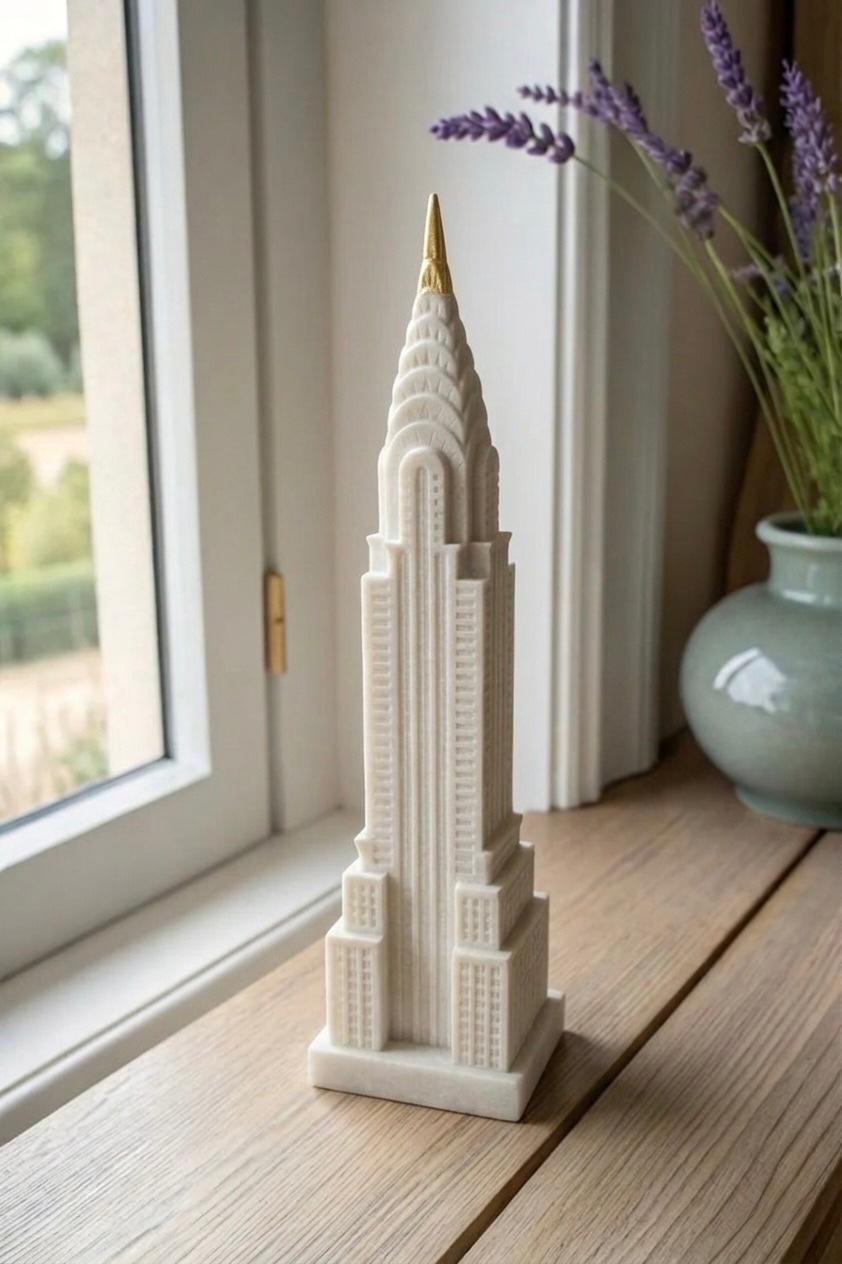 Figura Decorativa del Empire State Empire Essence